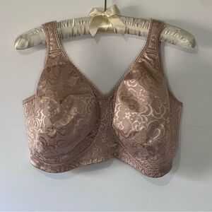 EUC Playtex 4745 Bra Size 40 Lift And Support 18 Hour